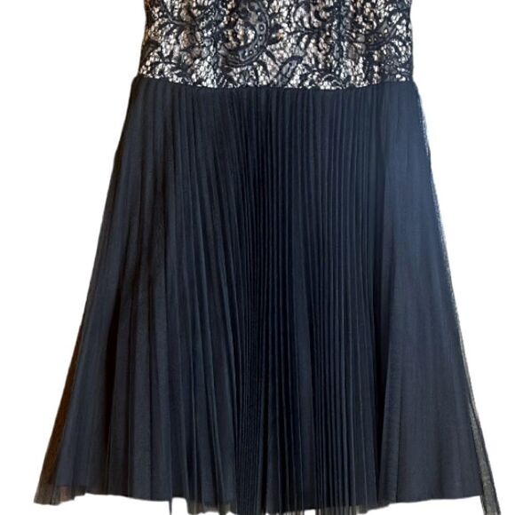 XSCAPE Black Pleated Skirt With Lace Halter Top Evening Cocktail Dress Sz 10 📦 - Picture 7 of 8